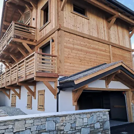 Combloran Chalet *