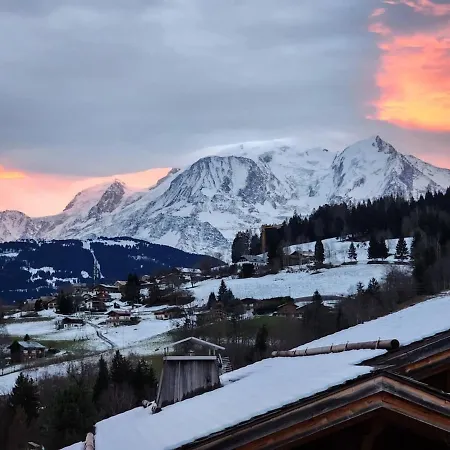 Chalet Combloran